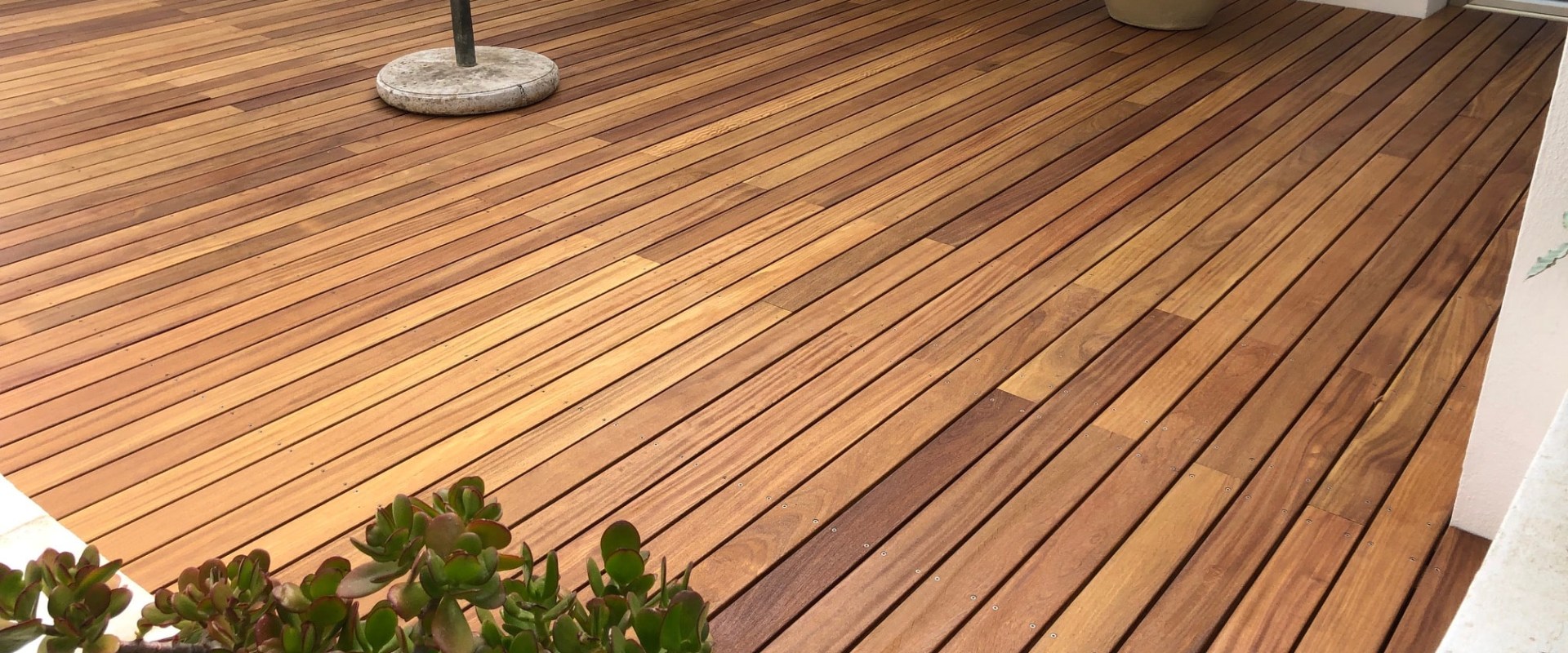 Wooden Decks: A Comprehensive Overview